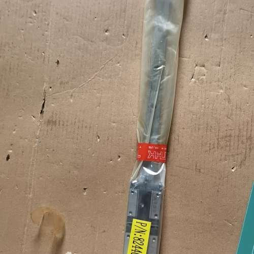 THK直线导轨滑块，RSR15ZM，型号P/N:824401