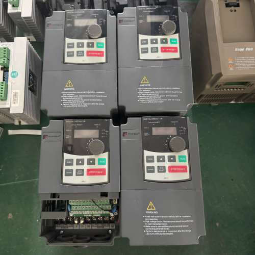 普传变频器PI9100A 2R2G3，2.2KW 380V三