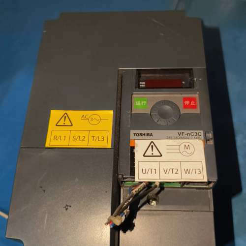 TOSHIBA VF-nC3C-4075p 7.5KW 变频