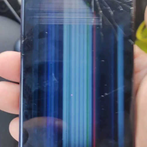 荣耀20Pro，内存8+128，后盖烂，前面也烂了 ，开机如