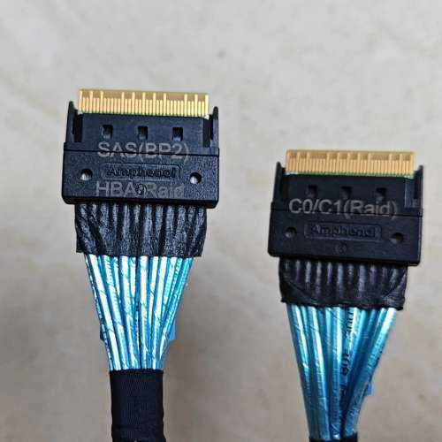 安费诺Amphenol SAS线，SFF-8654 TO S