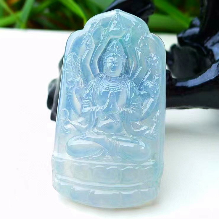 天然A货缅甸翡翠 精美水润  高冰晴底山水观音 玉质细腻 色泽鲜艳