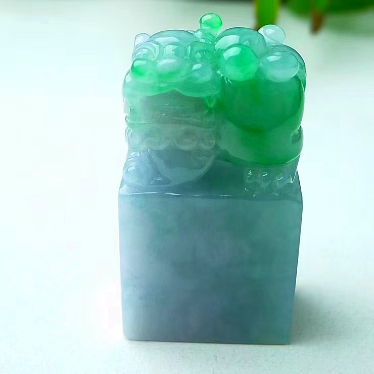 天然A货缅甸翡翠 精美水润 阳绿貔貅印章 招财进宝 玉质细腻