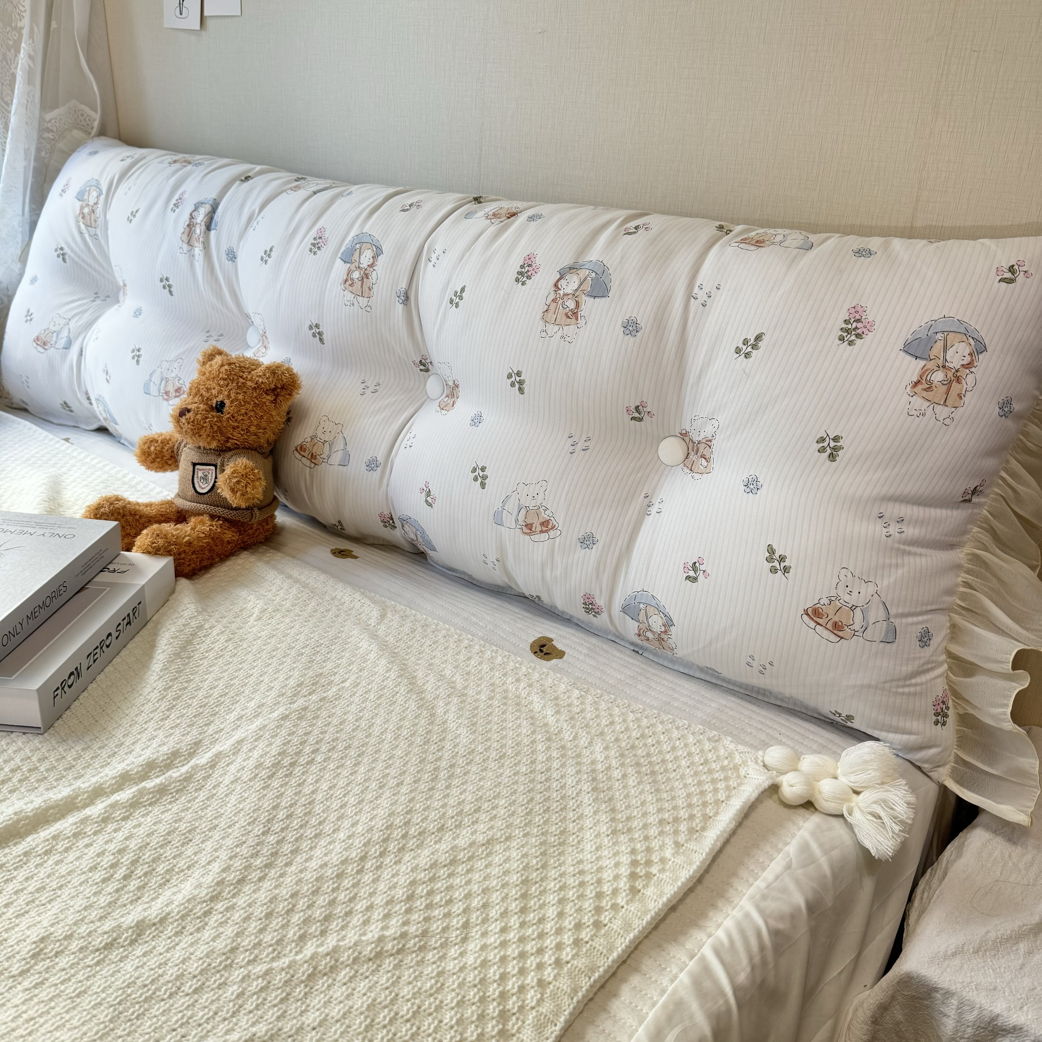 ins风可爱卡通靠垫抱枕沙发靠垫办公室午睡枕学生宿舍床头靠枕