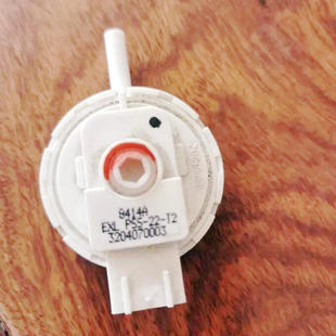 T2控制器 适用TCL洗衣机水位传感器3204080001压力开关PSS