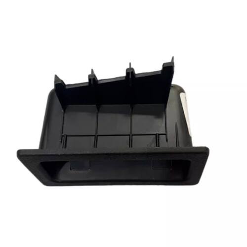 斯威X7后尾门扣手后备箱