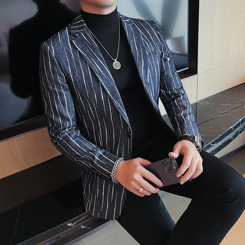 2025春秋新款休闲西服男士修身韩版小西装外套条纹上衣潮流男装