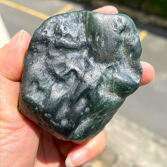 去皮南齐老蓝水牌子挂件蛋面冰糯种缅甸老料色料翡翠原石巧雕刻