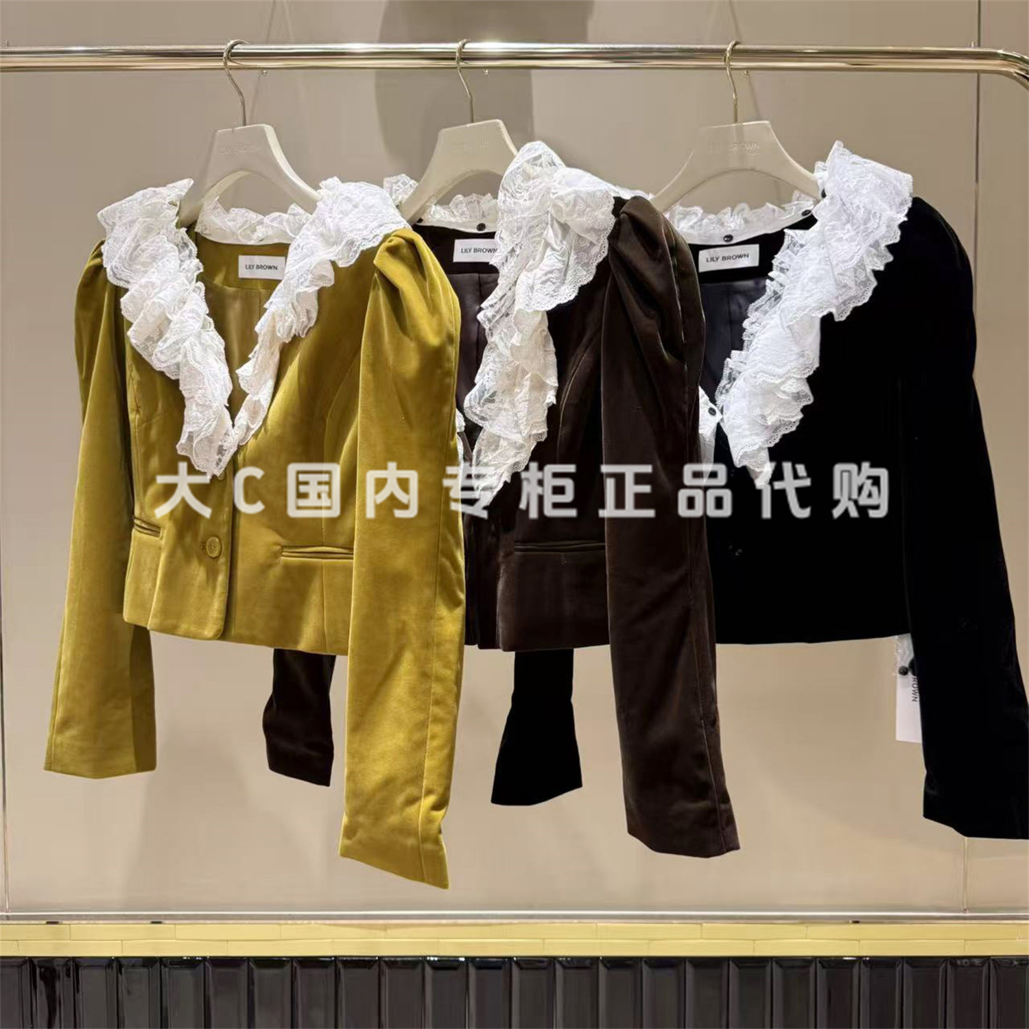 LilyBrown丝绒短外套LWFJ264136