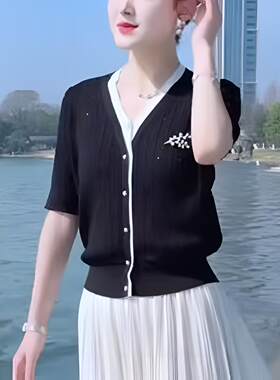 高级感夏季新款亮丝V领针织衫女短袖开衫气质宽松显瘦休闲黑色T恤