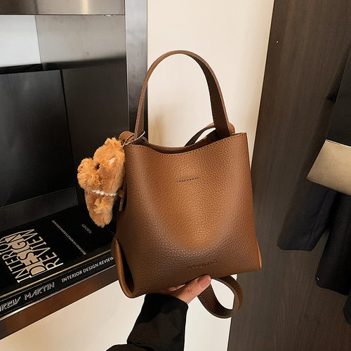 亦舞之城谭思婷秦岚温佩妍白冰王舒涵狙击蝴蝶岑矜陈妍希同款包包