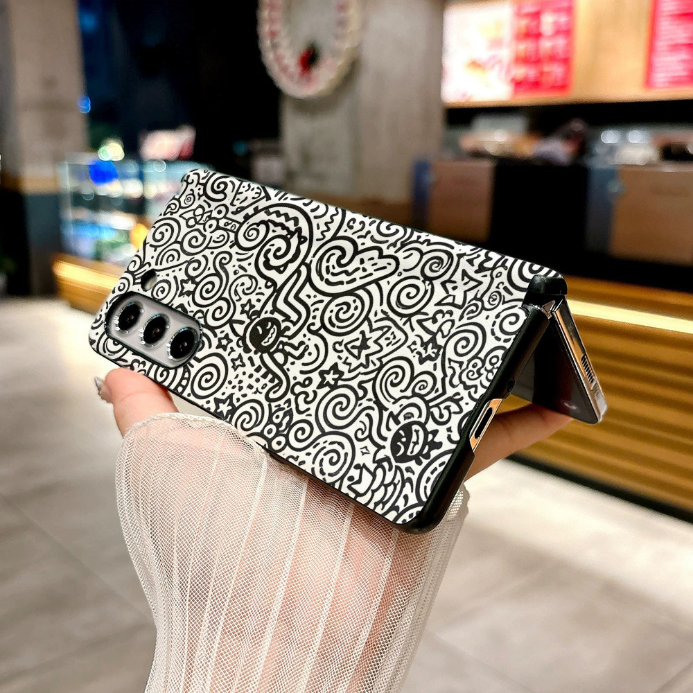 黑色线图涂鸦适用三星Galaxy Z Fold5手机壳Z Fold7新款Fold6折叠屏Fold3防摔保护套质感高级感皮纹磁吸