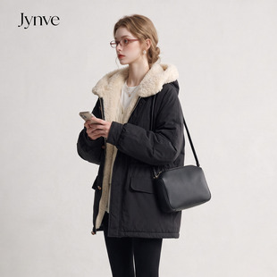 Jynve 黑色复古连帽加绒加厚外套女2026冬季牛角扣收腰工装派克服