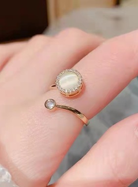 猫眼石旋转戒指女ins个性名媛风气质轻奢高级感复古可旋转金戒指