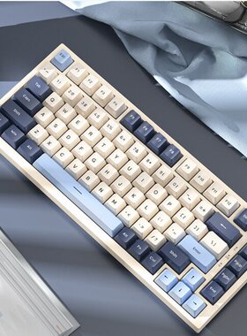 攻击鲨K85电竞磁轴机械键盘客制化PBT键帽RT模式82键RGB可调键程