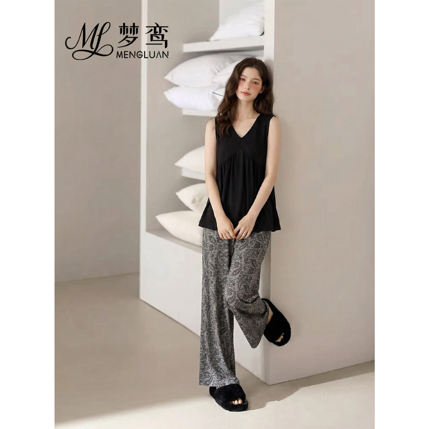 梦鸾莫代尔睡衣女夏季高级感黑色无袖背心上衣碎花长裤家居服套装