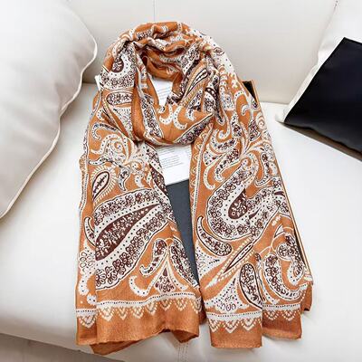 显白腰果气质老钱风棉麻围巾女长款两用保暖外搭显白披肩围脖潮