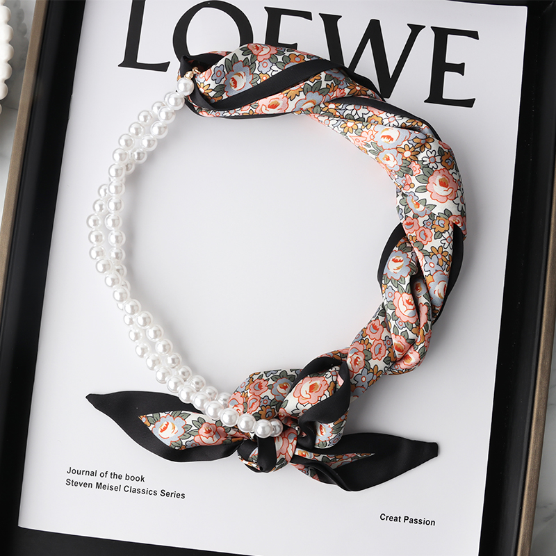 特别美丽的港风复古珍珠丝巾项链