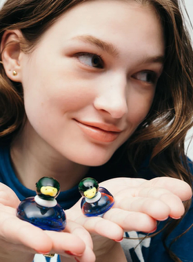 现货HUMAN MADE DUCK PAIR GLASS FIGURINE 爱心鸭子玻璃摆件套装