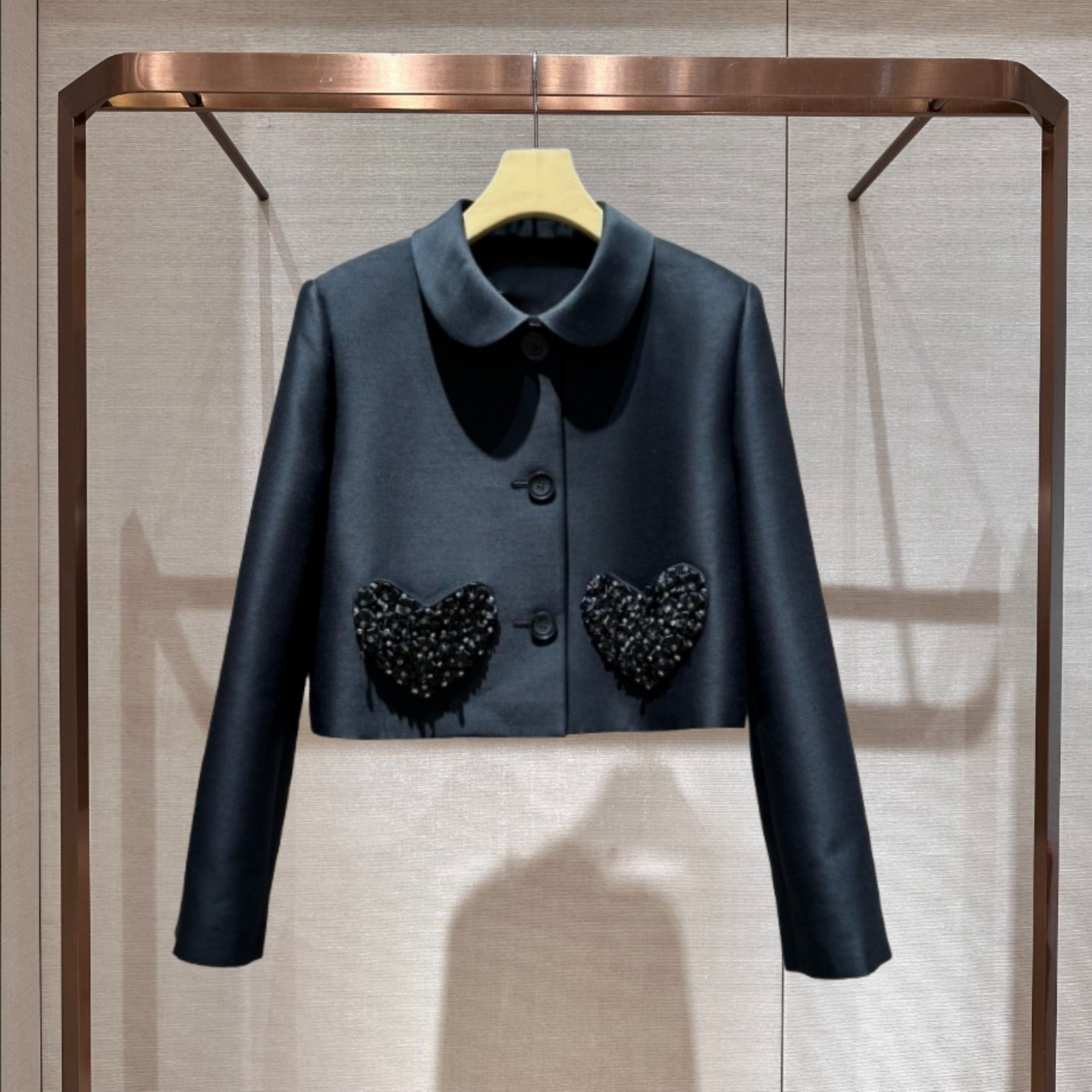 卓雅资2025冬季翻领单排扣短外套