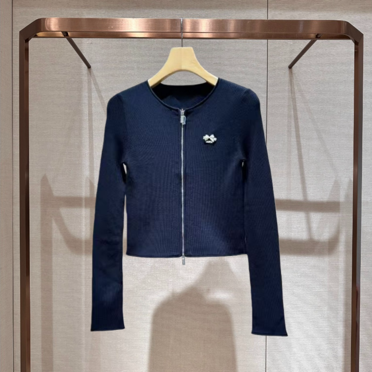 2026年春季新款圆领拼接蝴蝶结拉链款长袖针织开衫女上衣XSJ1M04C,女装/女士精品,毛针织衫,淘宝优惠券,粉丝福利购,淘宝优惠卷