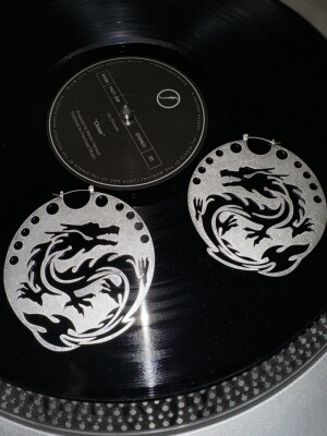 吓死香蕉迎接龙年双龙戏珠