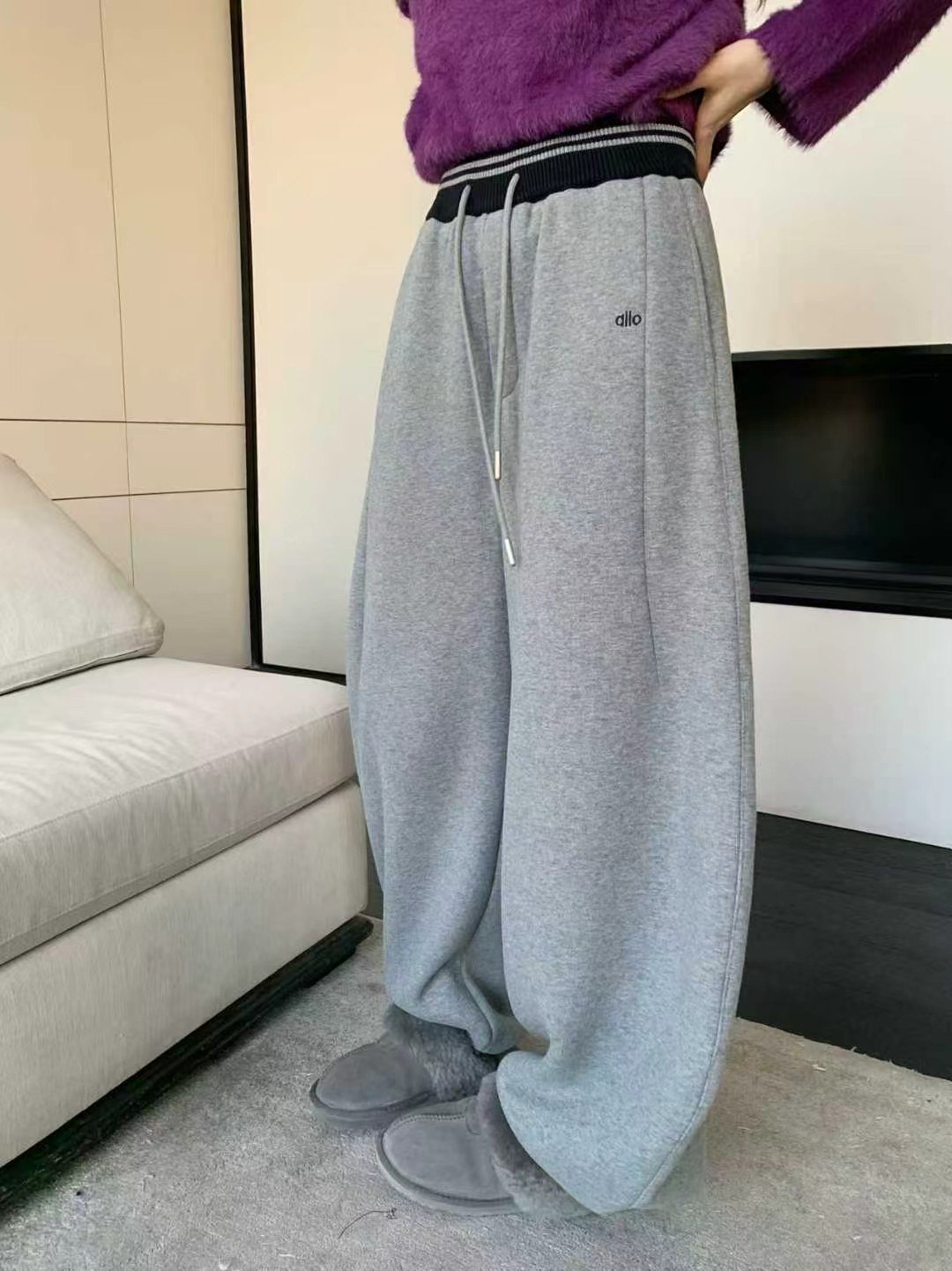 DY2167冬季厚绒2025新款抽绳松紧腰宽松加绒阔腿弯刀休闲卫裤女MS,女装/女士精品,休闲裤,淘宝优惠券,粉丝福利购,淘宝优惠卷