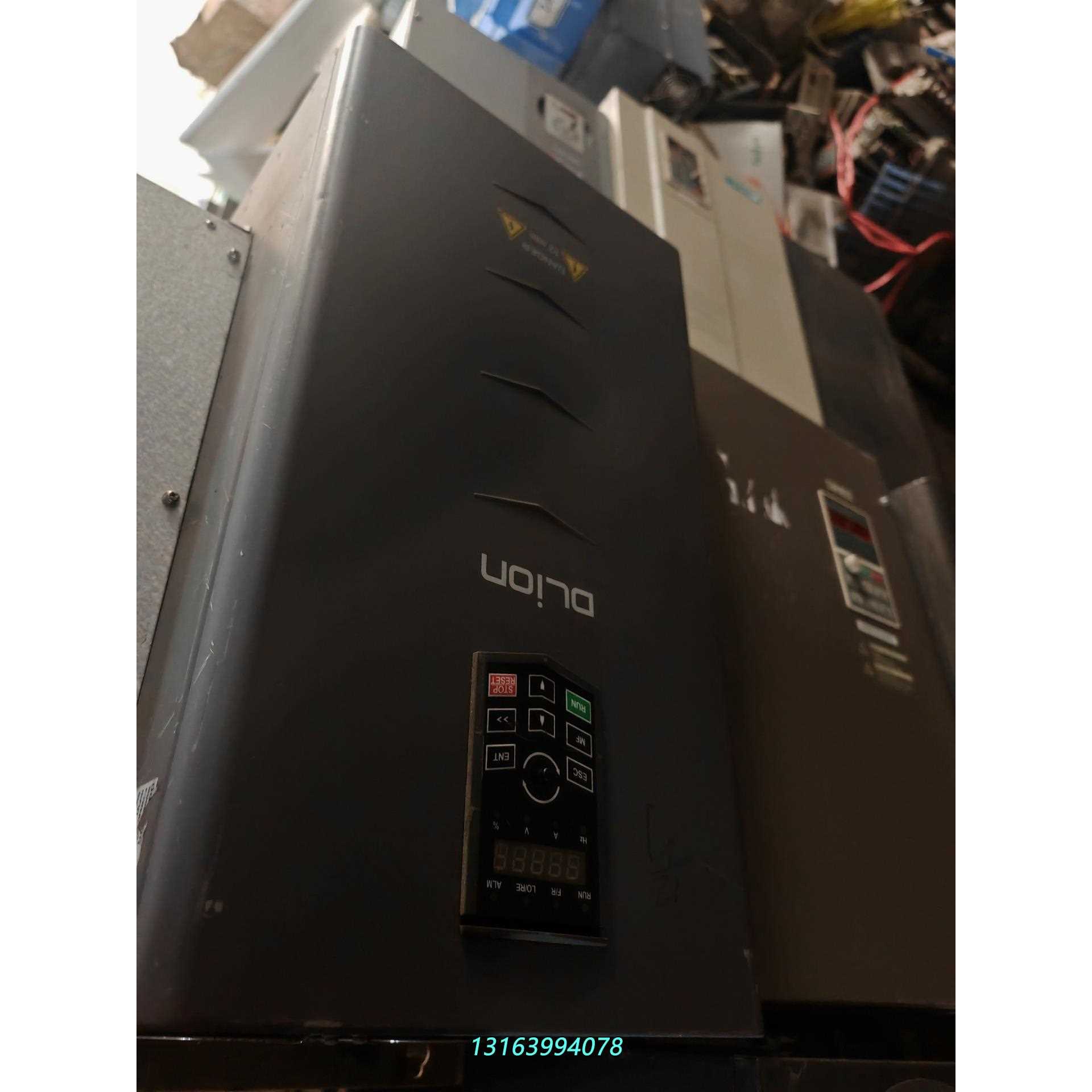 雷诺尔RNB1145G变频器功率45kw 380v三相。拆机议价