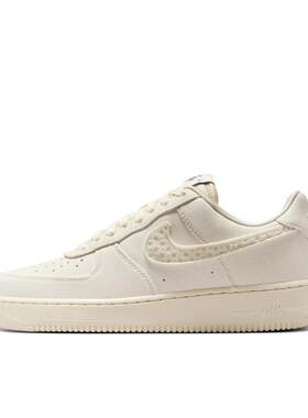 Nike/耐克 WMNS AIR FORCE 1 '07 LX CN女子板鞋IH7351-010