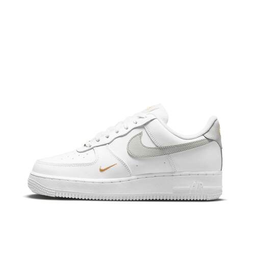 Nike耐克防滑低帮防滑板鞋
