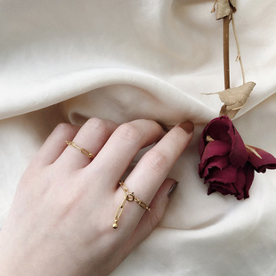 链条小球戒指简约尾戒百搭欧美时尚钛钢镀14K金尺码调节戒