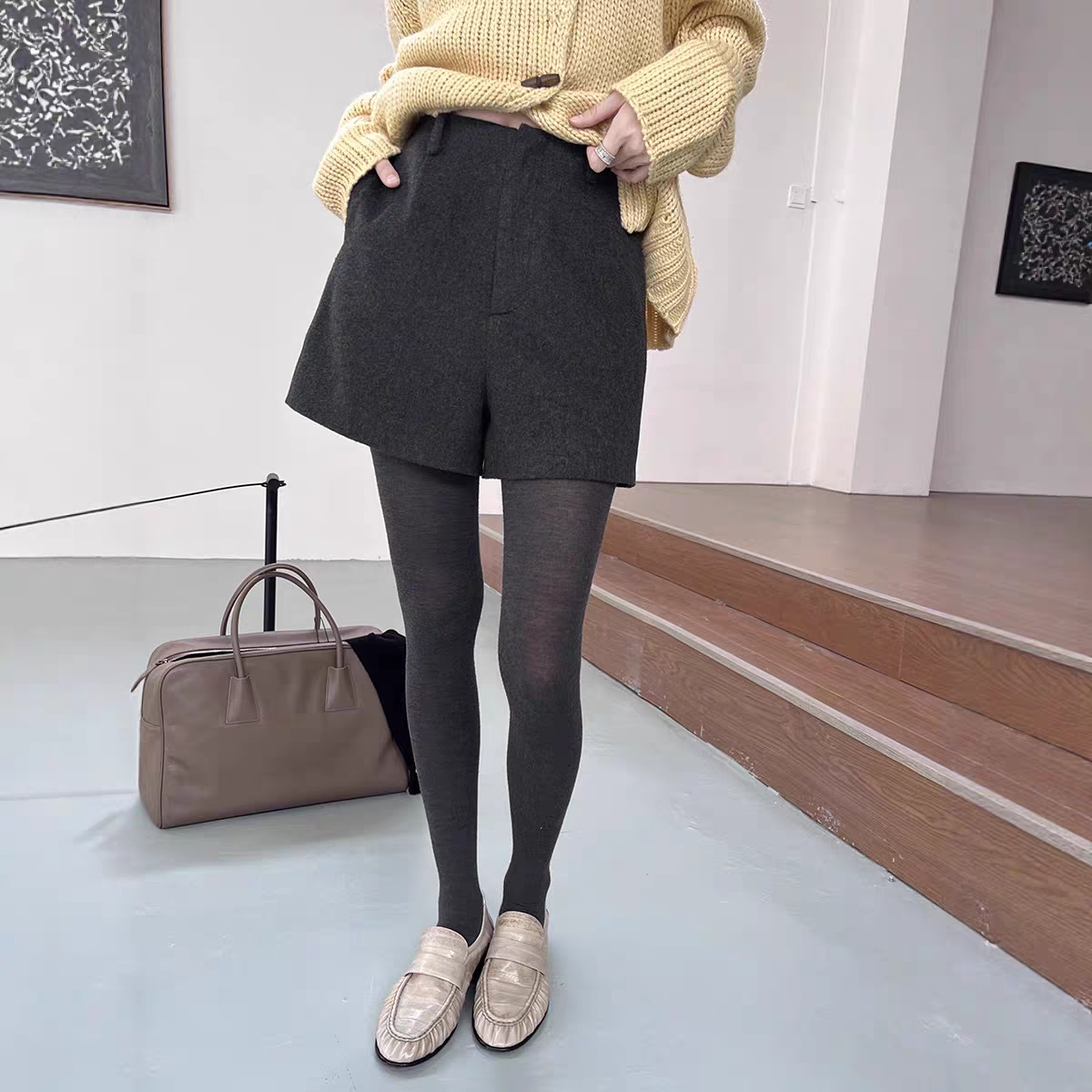 GRACETINA HOO｜法式简约休闲通勤｜羊毛花苞直筒短裤女秋冬