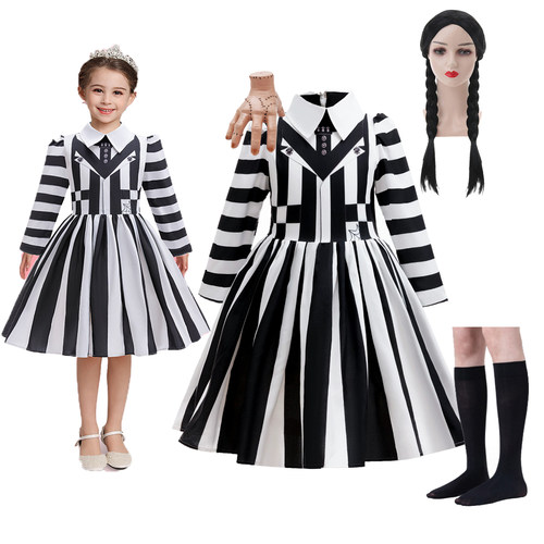 亚当斯一家星期三cos服