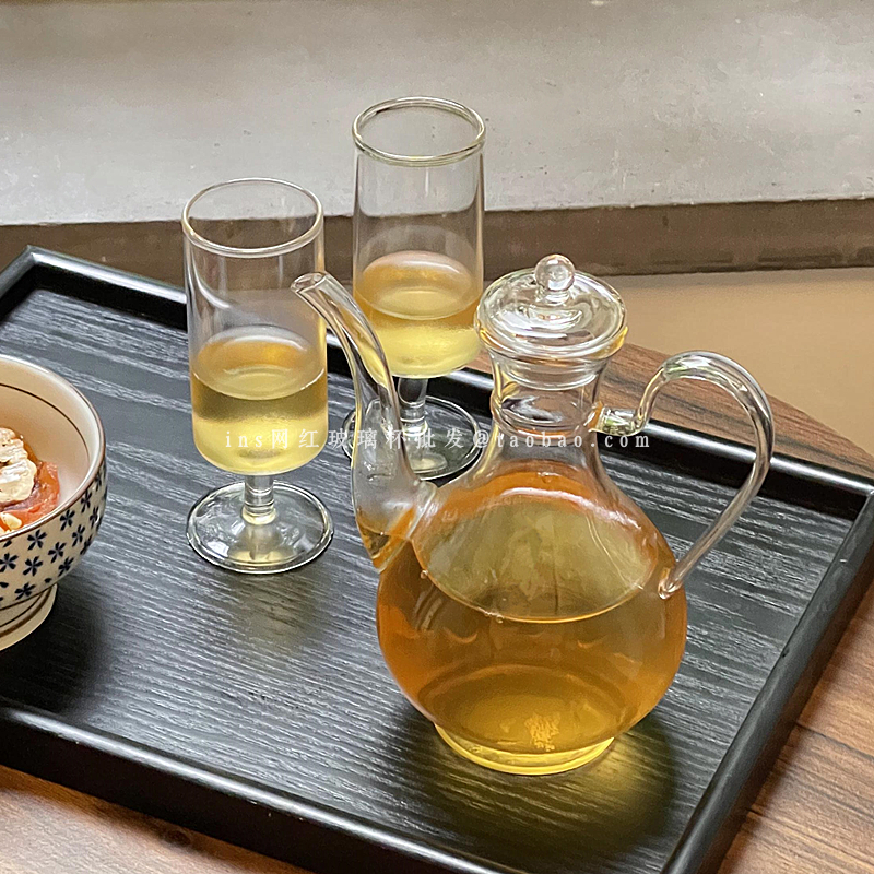 玻璃圆肚细颈手执壶酒壶酒杯