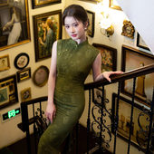 国风新中式 女感复古夏季 长款 2026新款 旗袍改良年轻款 绿色无袖