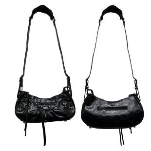 休闲饺子包轻便小挎包腋下包流量机车百搭单肩包