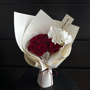 157克加厚卡纸新品牛皮纯色硬挺造型纸礼品花束鲜花包装纸diy材料