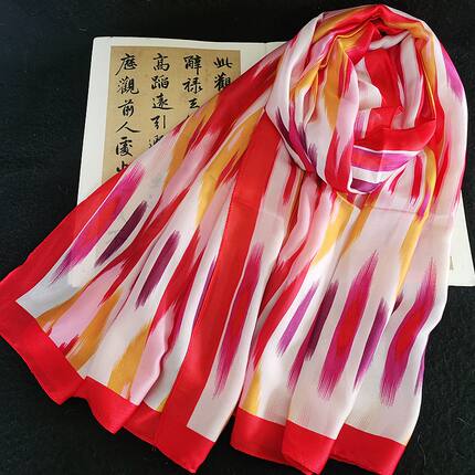 艾德莱斯丝巾新疆民族风围巾维吾尔族披肩百搭超大纱巾女夏季防晒