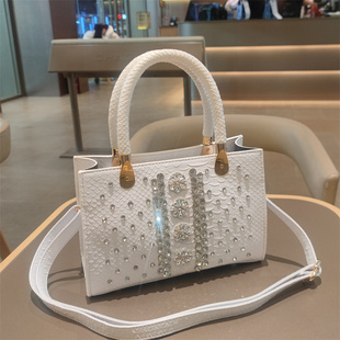 包包真皮手提包时尚 大容量百搭高级感 轻奢带钻女包单肩斜挎包新款