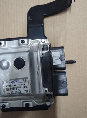 适配现代起亚伊兰特朗动瑞纳发动机电脑39116-03752 ME17.9.21.1