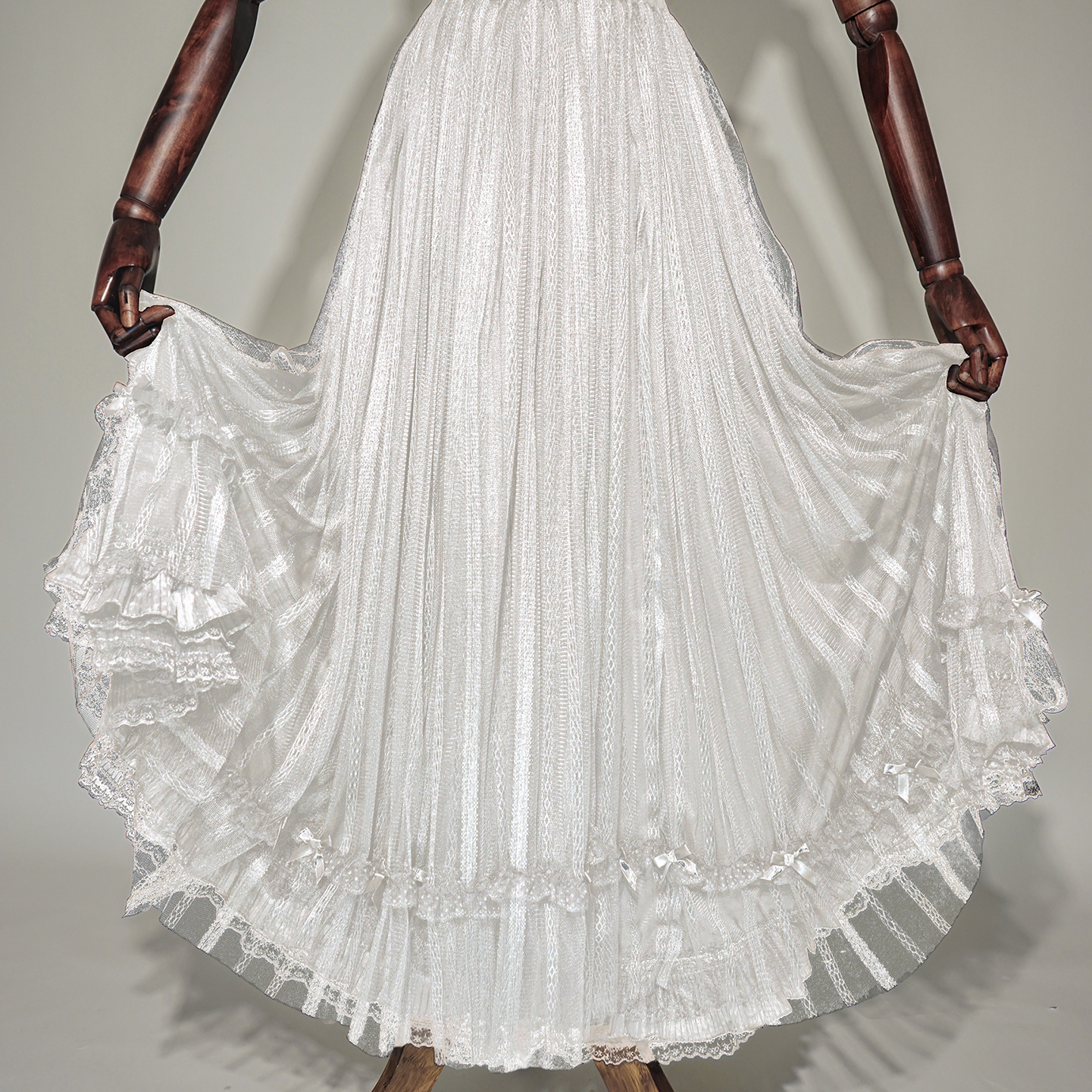 素华一派葡萄园蕾丝蝴蝶结外搭蕾丝衬裙汉洋折衷时装汉服百搭下裙