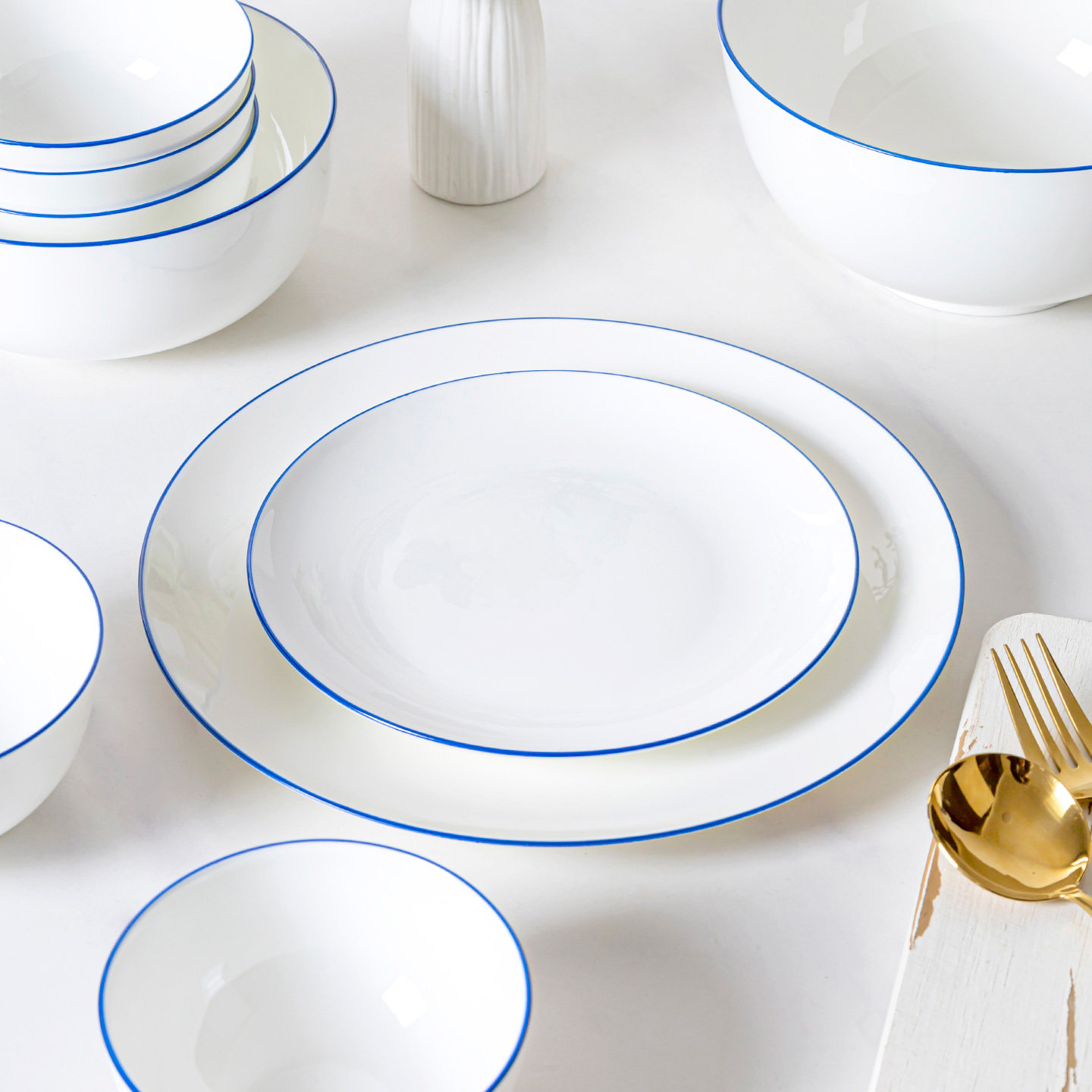 景德镇蓝边盘骨瓷盘子菜盘家用陶瓷碟子餐盘餐具菜碟白色浅盘圆盘