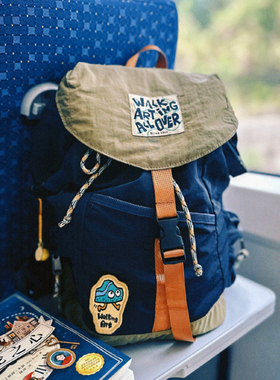 Walking Art新款儿童防水背包肩带加长基础款成人书包撞色旅行包