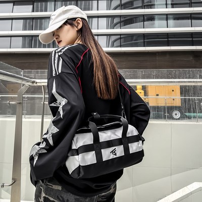 EPSIN斜挎包潮流小巧轻便男包