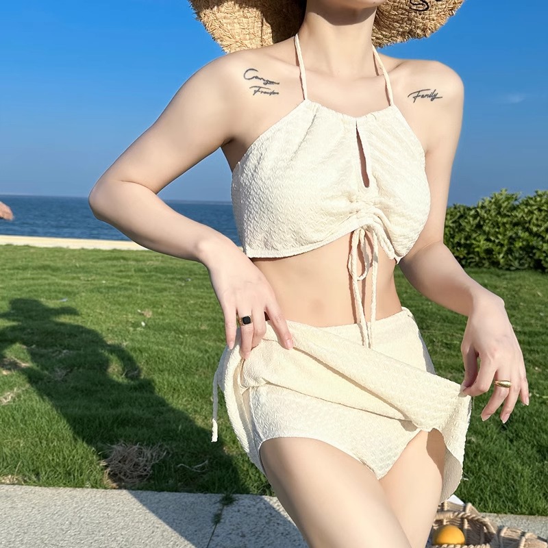 比基尼泳衣三件套女分体2025新款纯欲裙遮肚高级感保守海边泡温泉