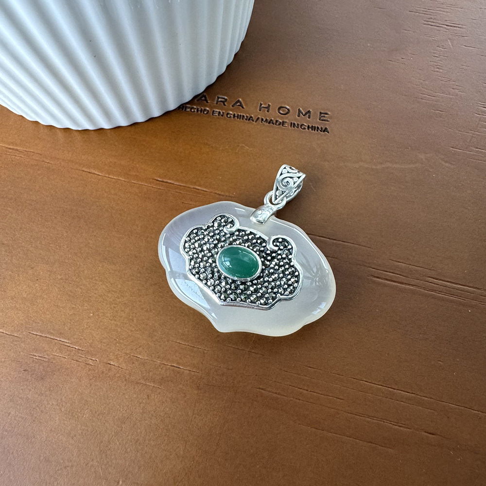s925纯银天然白玉髓马赛克石国潮古风如意锁女吊坠