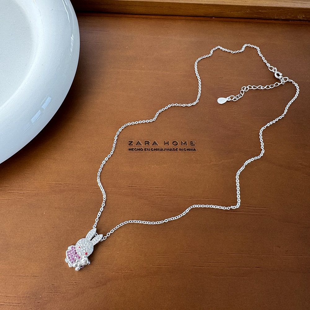 s925纯银镶钻小兔子锁骨链轻奢简约百搭女款时尚配饰