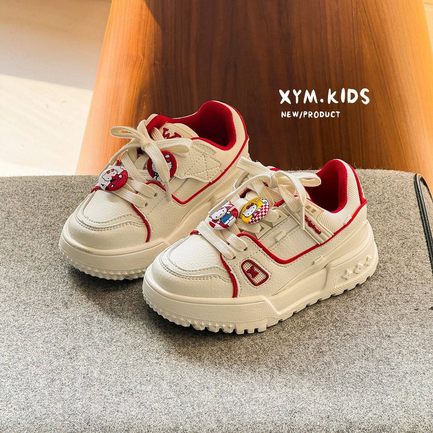 2026春新款儿童韩版卡通徽章运动鞋轻便厚底小胖丁女童休闲小白鞋,童鞋/婴儿鞋/亲子鞋,运动鞋,淘宝优惠券,粉丝福利购,淘宝优惠卷