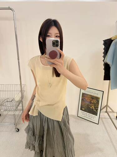 正品夏季新品不规则纽扣亚麻冰丝针织短袖上衣女