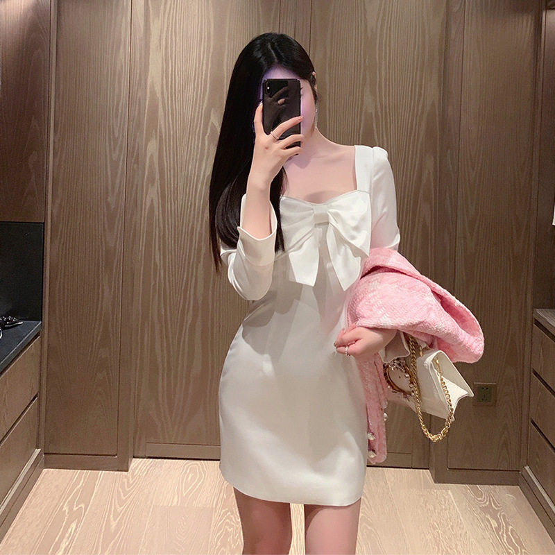 法式复古蝴蝶结白色礼服女轻奢小众高端级气质收腰包臀缎面连衣裙